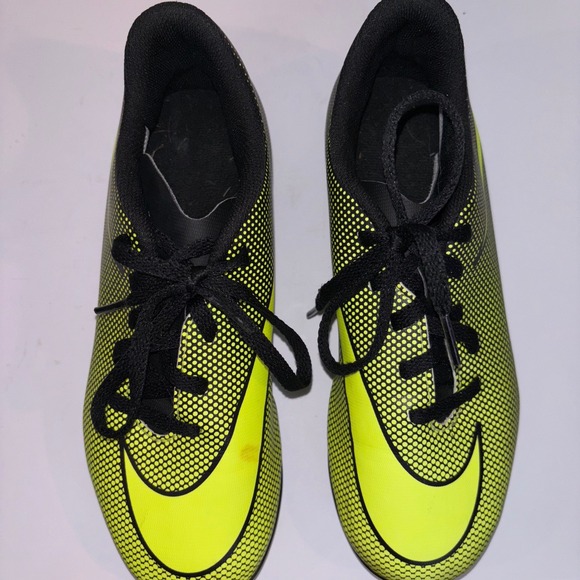 Nike Bravata FG Soccer‎ Cleats Neon Volt Green Yellow Black Youth 4 - Picture 5 of 6